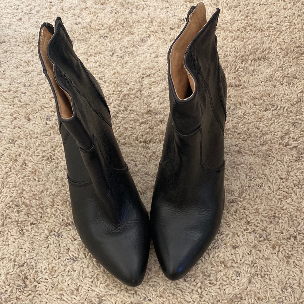 Frye Regina heeled booties